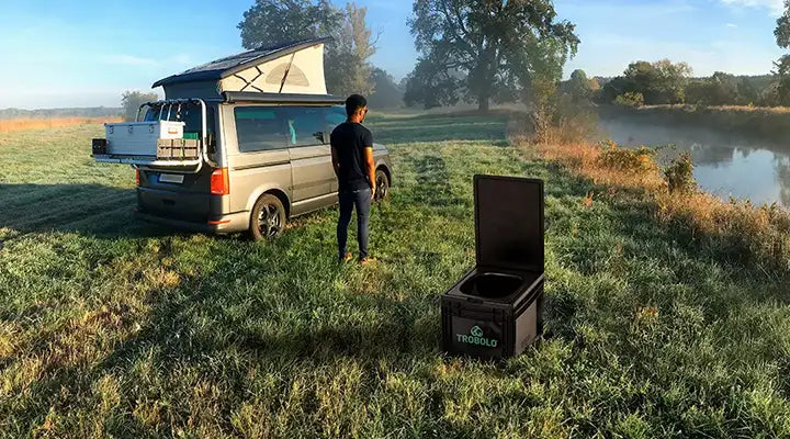 TROBOLO BilaBox toaleta kompostująca przy rzece